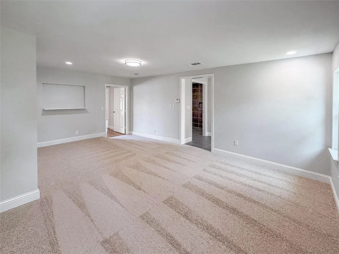 Photo of 100 W Pleasantview Drive