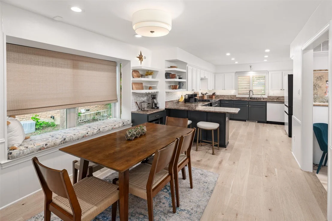 Photo of 8817 Arborside Drive