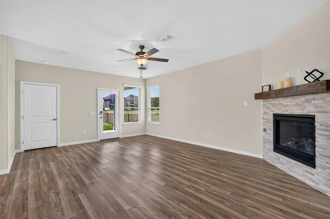 Photo of 8715 Royal Star Road