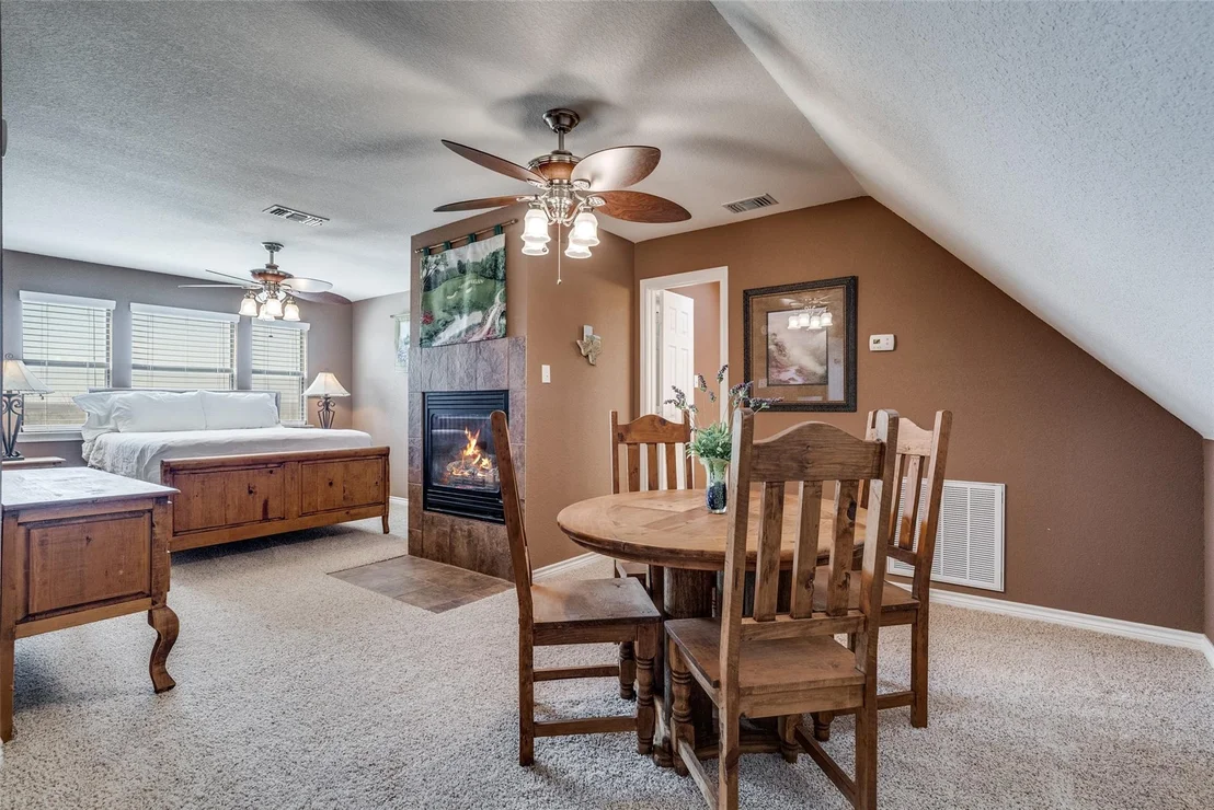Photo of 1102 Eagle Point Circle