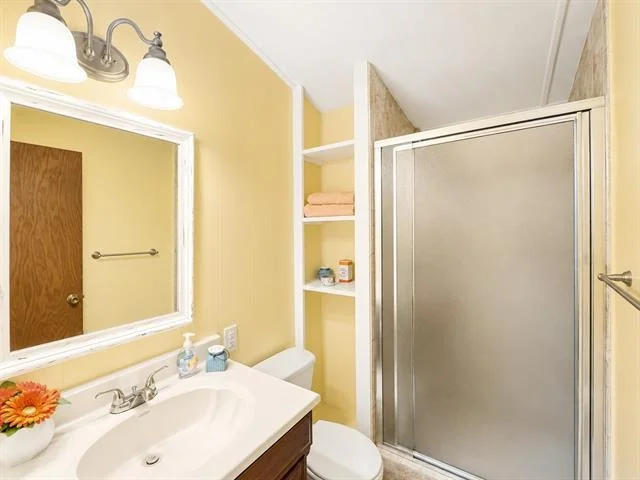 Photo of 17160 Lakeview Drive