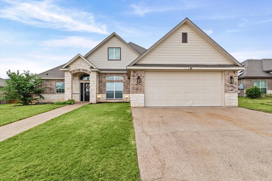 Photo of 370 Frederick Drive