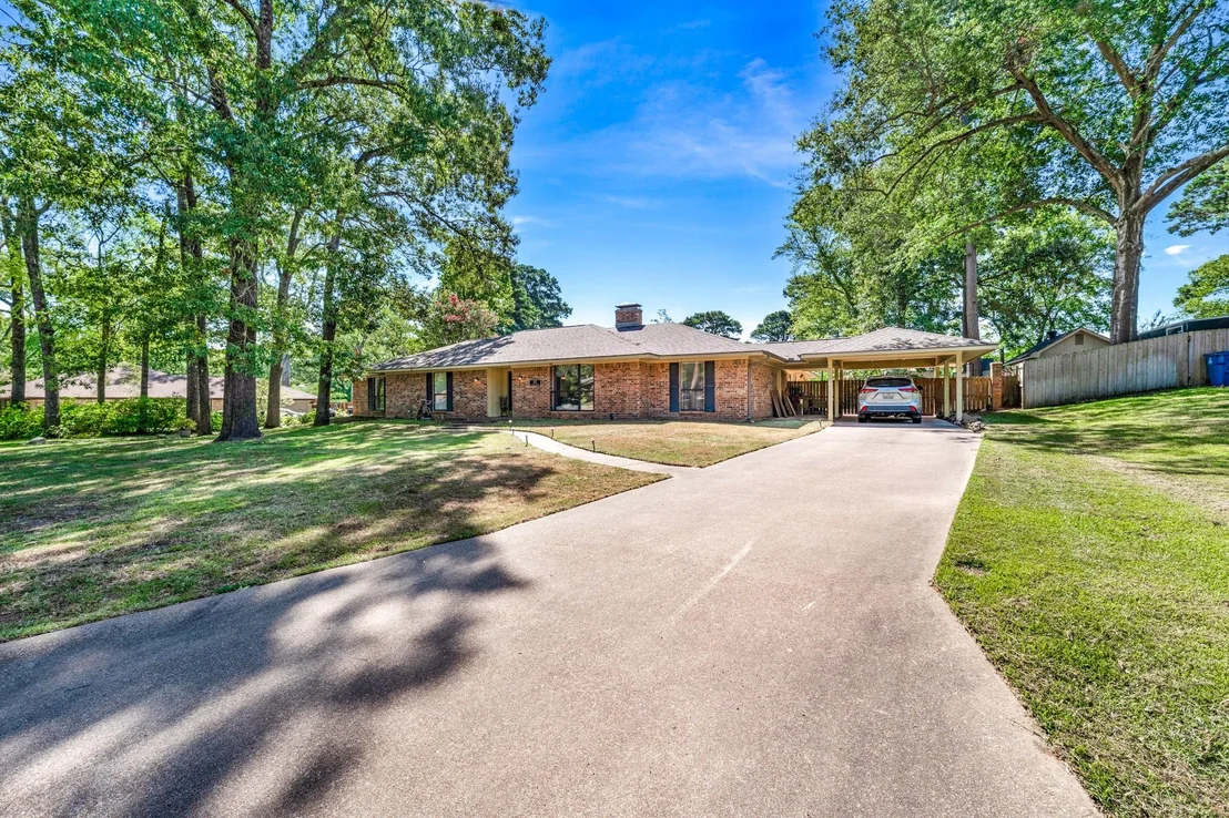 Photo of 415 Nathan Drive