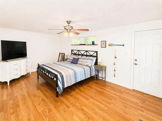 Photo of 17160 Lakeview Drive