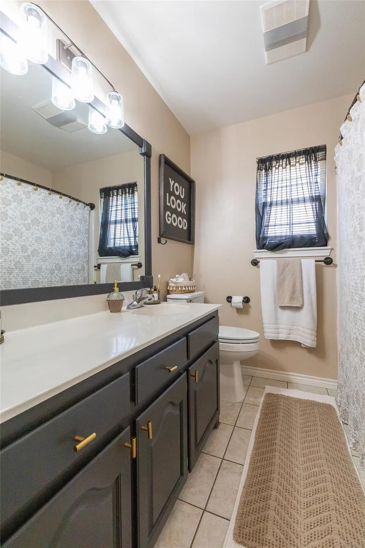 Photo of 4450 Cole Drive