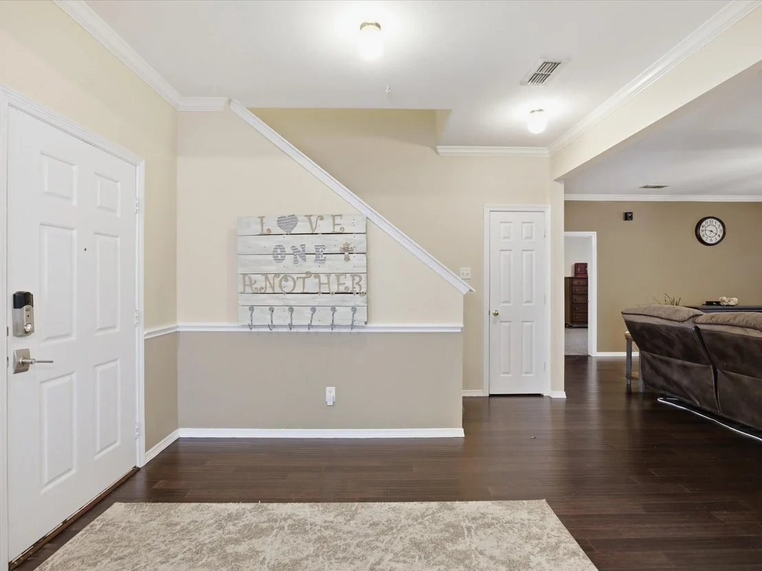 Photo of 5004 Vaquero Drive