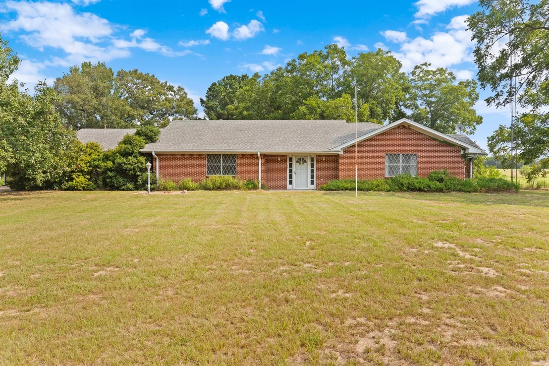 Photo of 3349 E State Highway 154