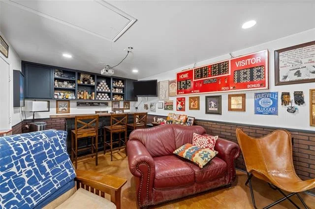 Photo of 3000 Chimney Hill Drive