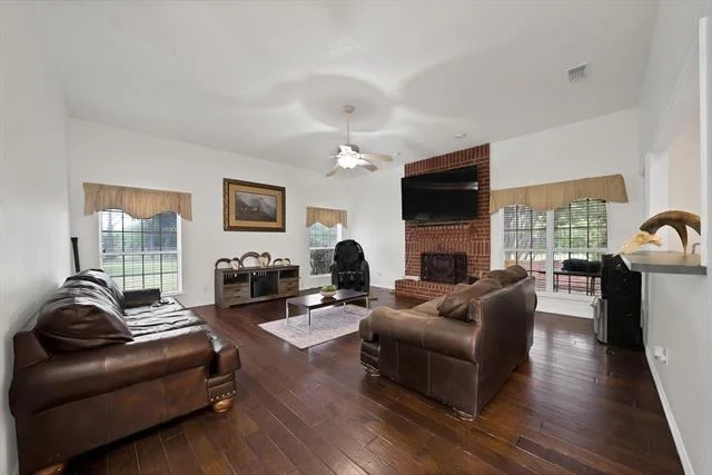 Photo of 307 Johnson Lane