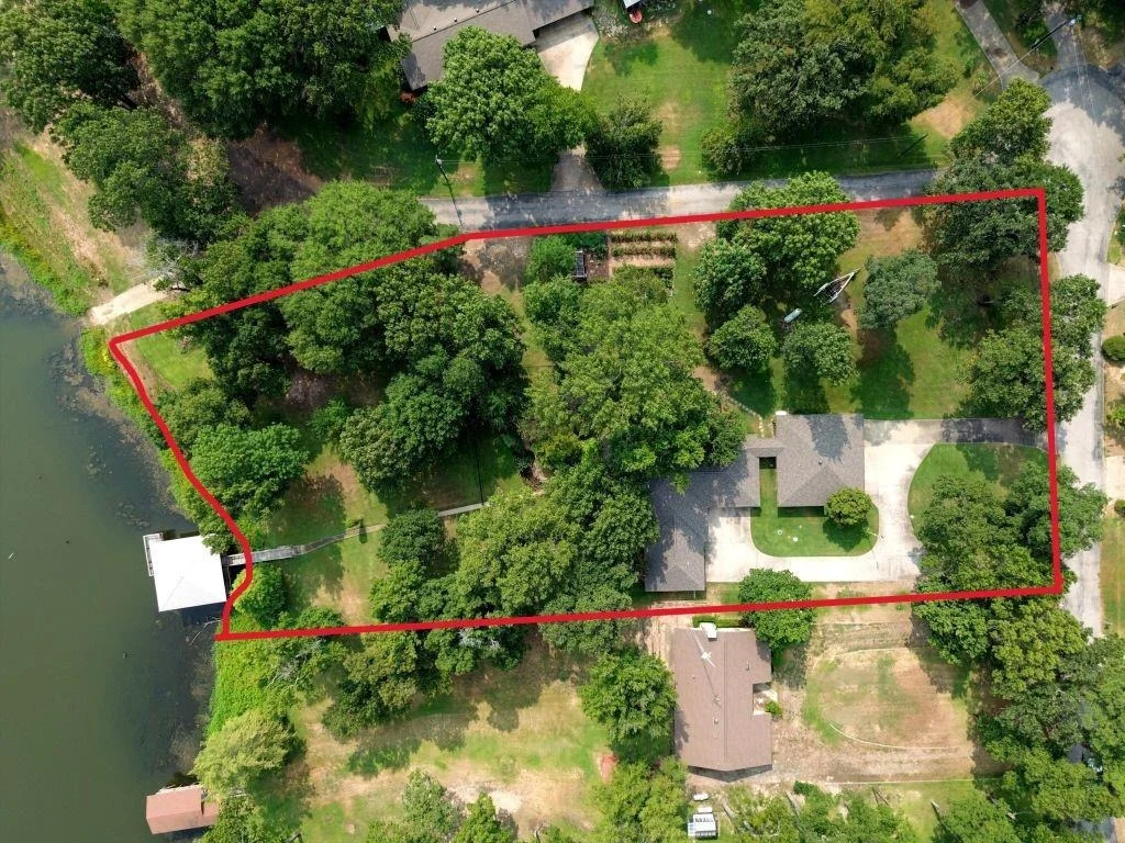 Photo of 665 Private Road 5881