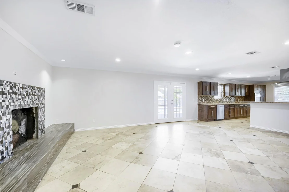 Photo of 917 Stratford Drive