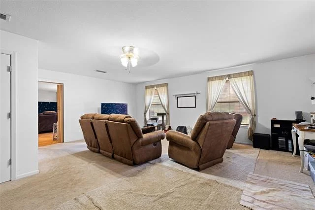 Photo of 7422 Pacal