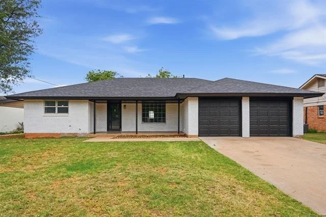Photo of 1626 N Bowie Drive