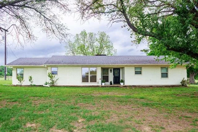 Photo of 3999 County Road 2408