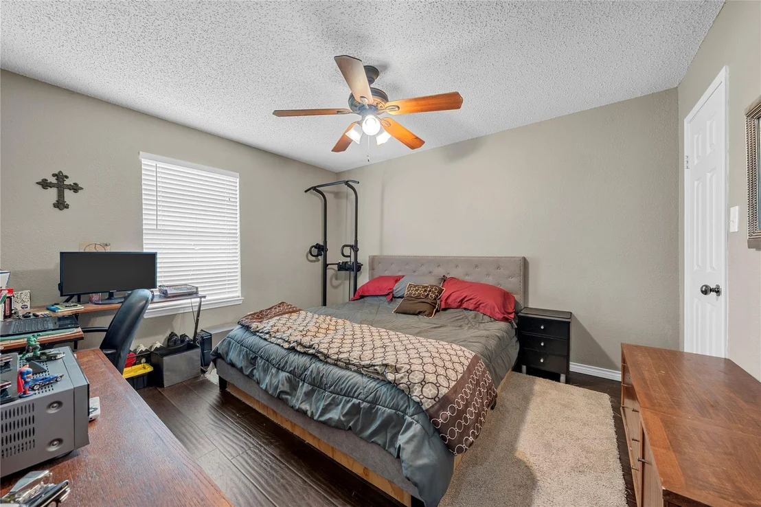Photo of 5330 Leroy Parkway