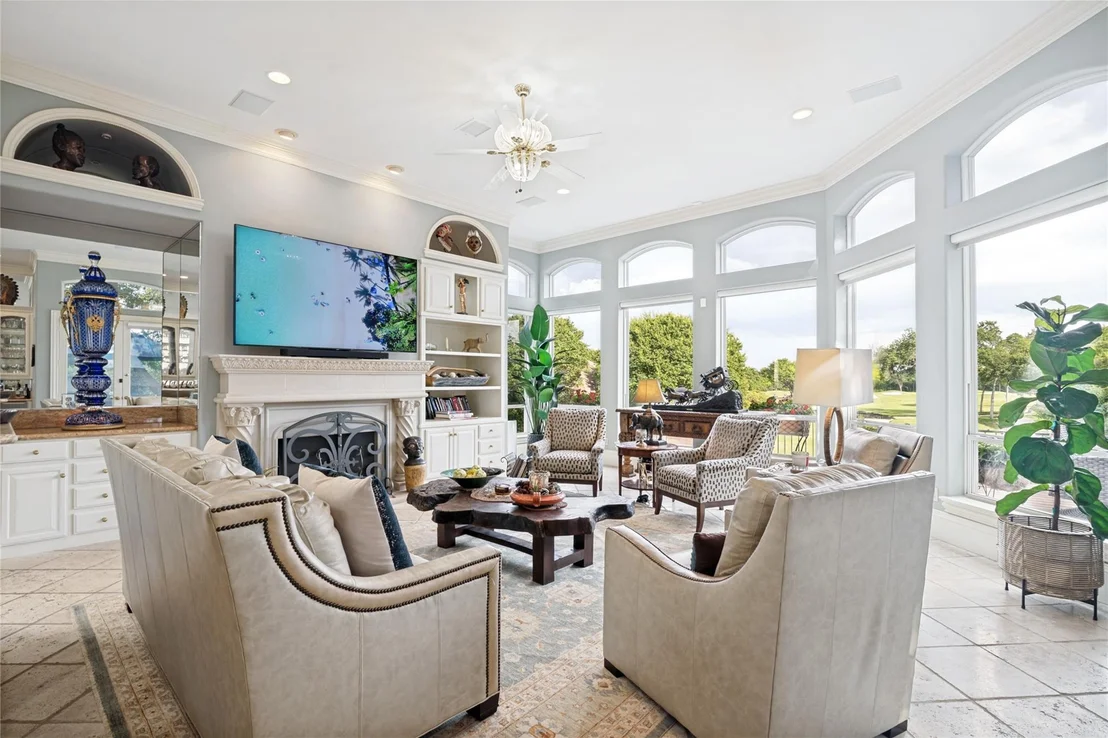 Photo of 5528 Gleneagles Drive