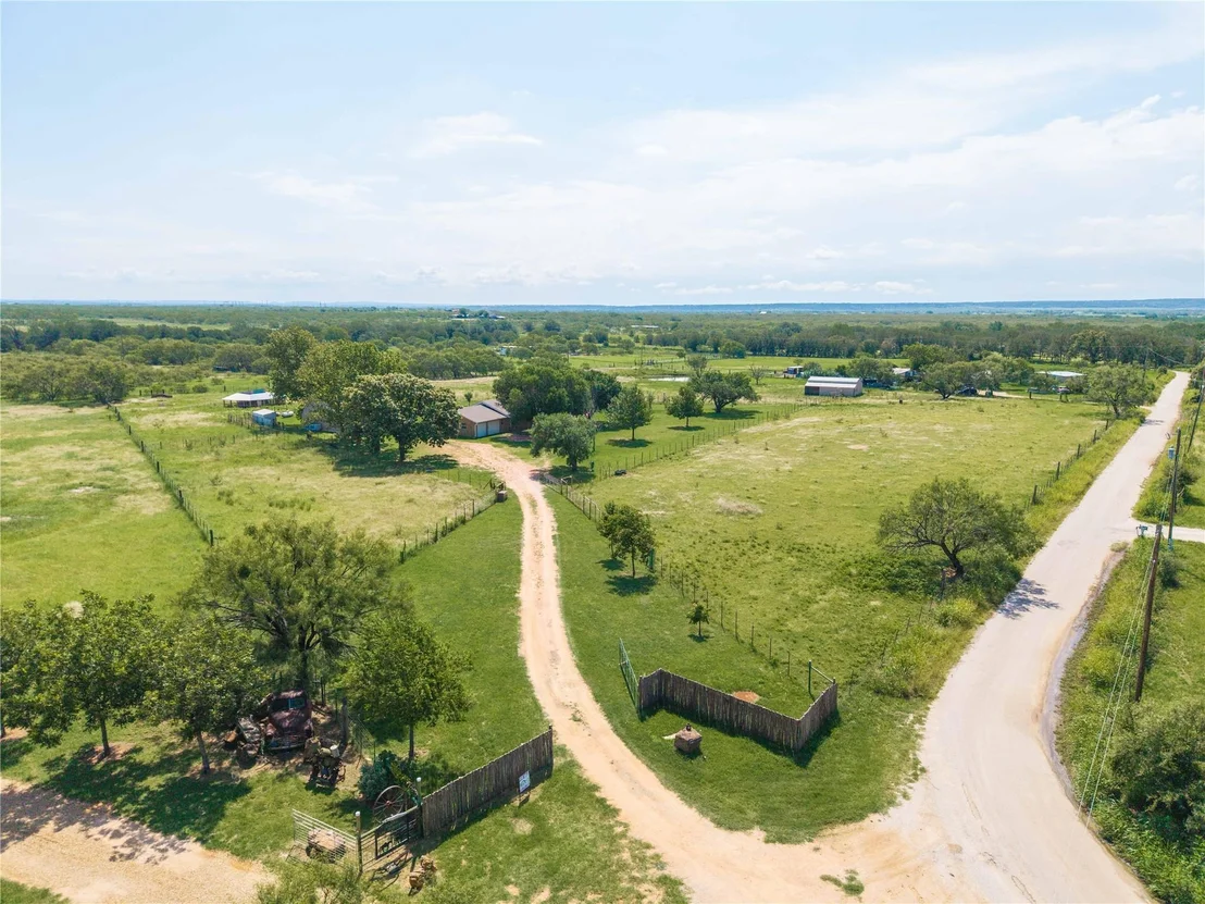 Photo of 685 County Road 114