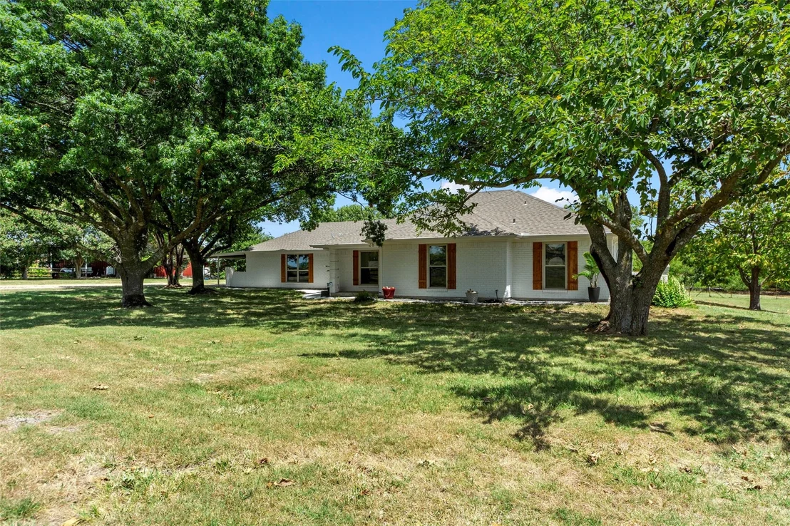 Photo of 16612 Scenic Circle