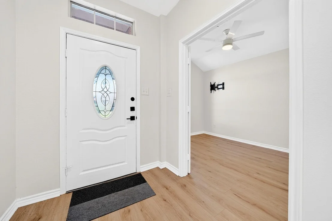 Photo of 7606 Harbor Drive