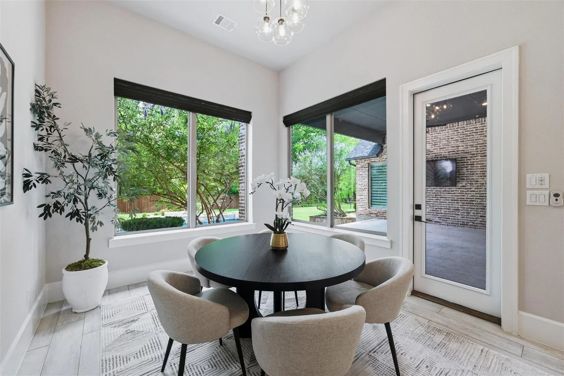 Photo of 1019 Country Way