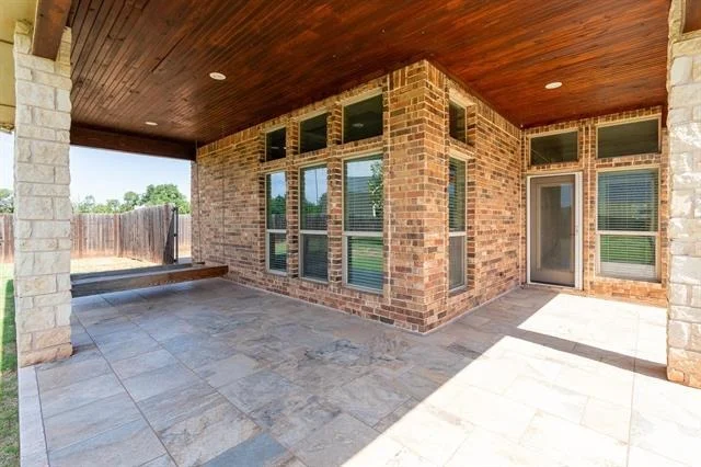 Photo of 302 Southwind Circle