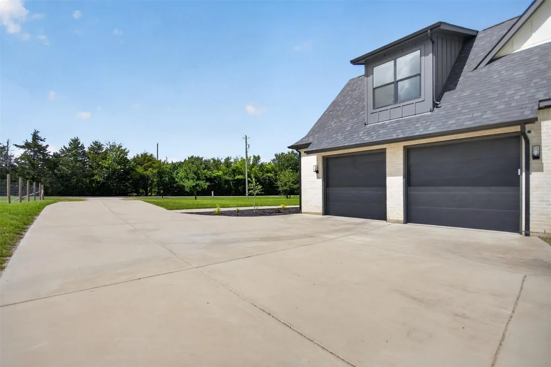 Photo of 4640 County Road 1040