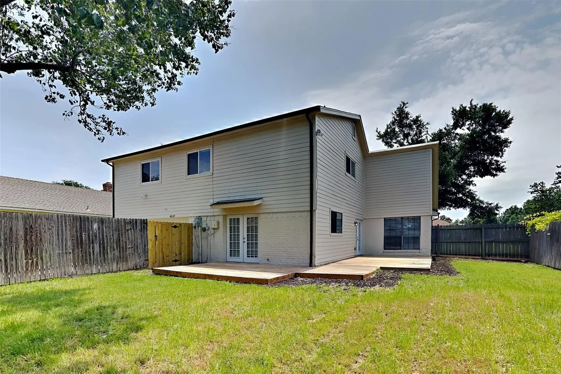 Photo of 4537 Miami Drive