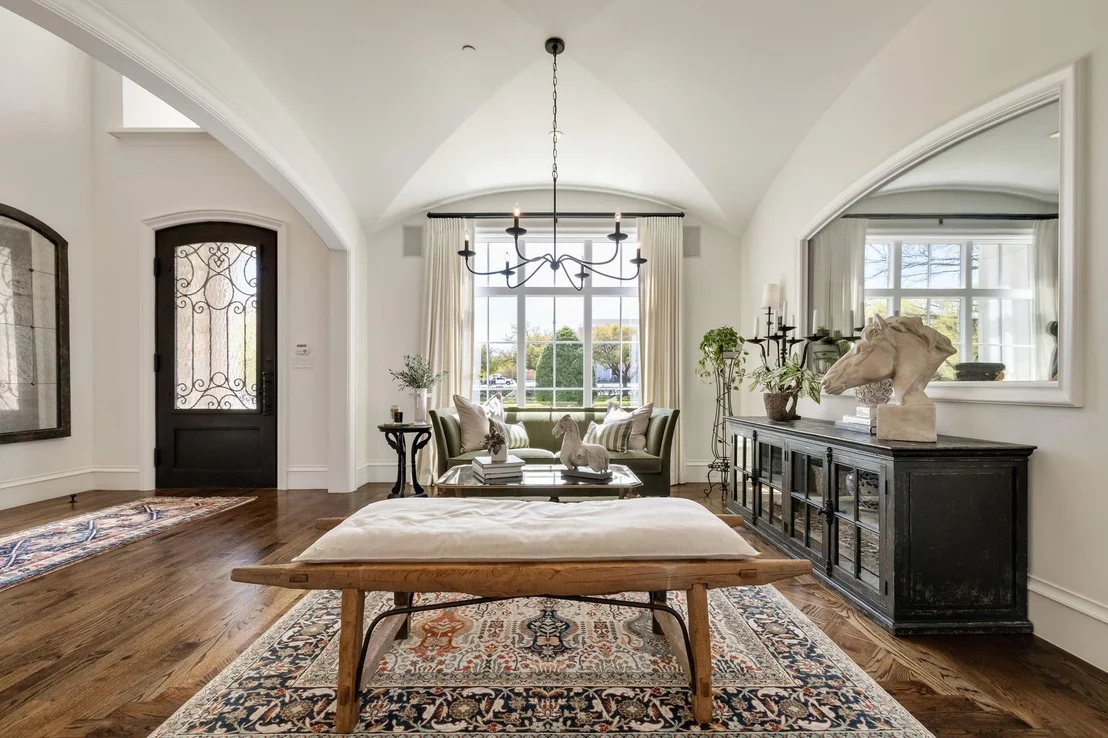 Photo of 4719 Forest Lane