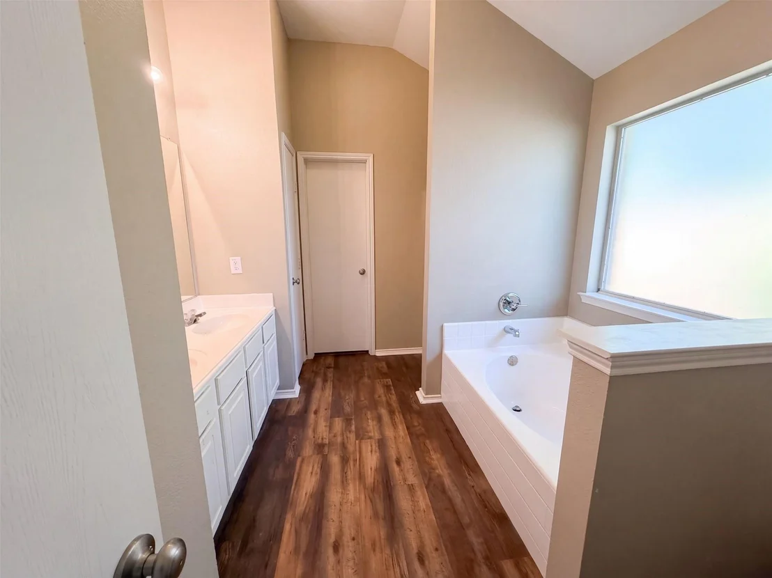 Photo of 809 Canyon Cove Drive