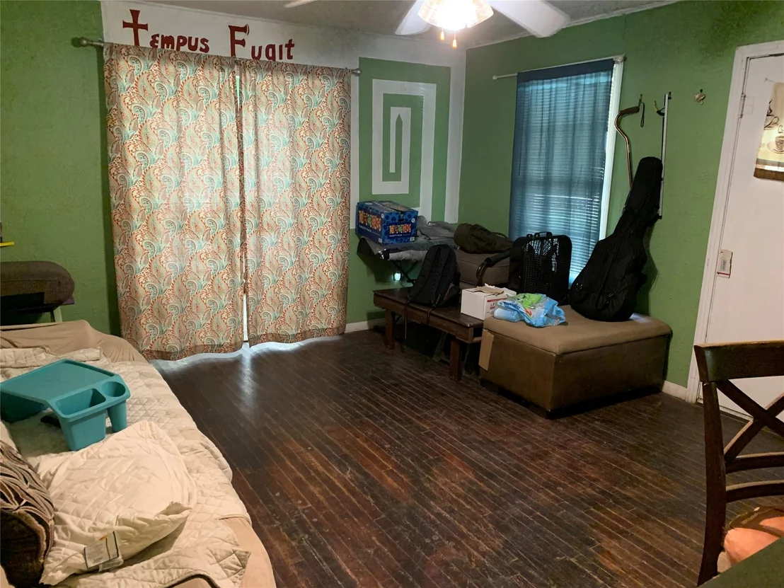 Photo of 100 S Wright Avenue