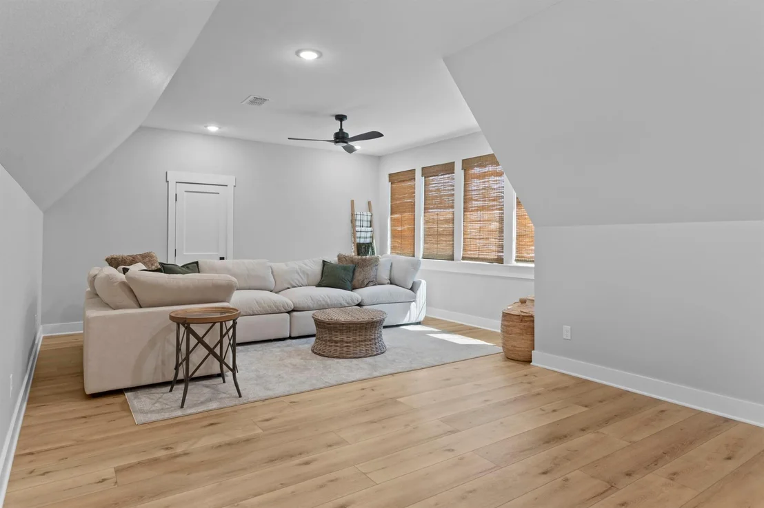 Photo of 23180 Bridle View Drive