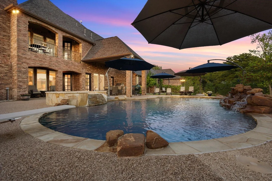 Photo of 103 Oak Grove Lane