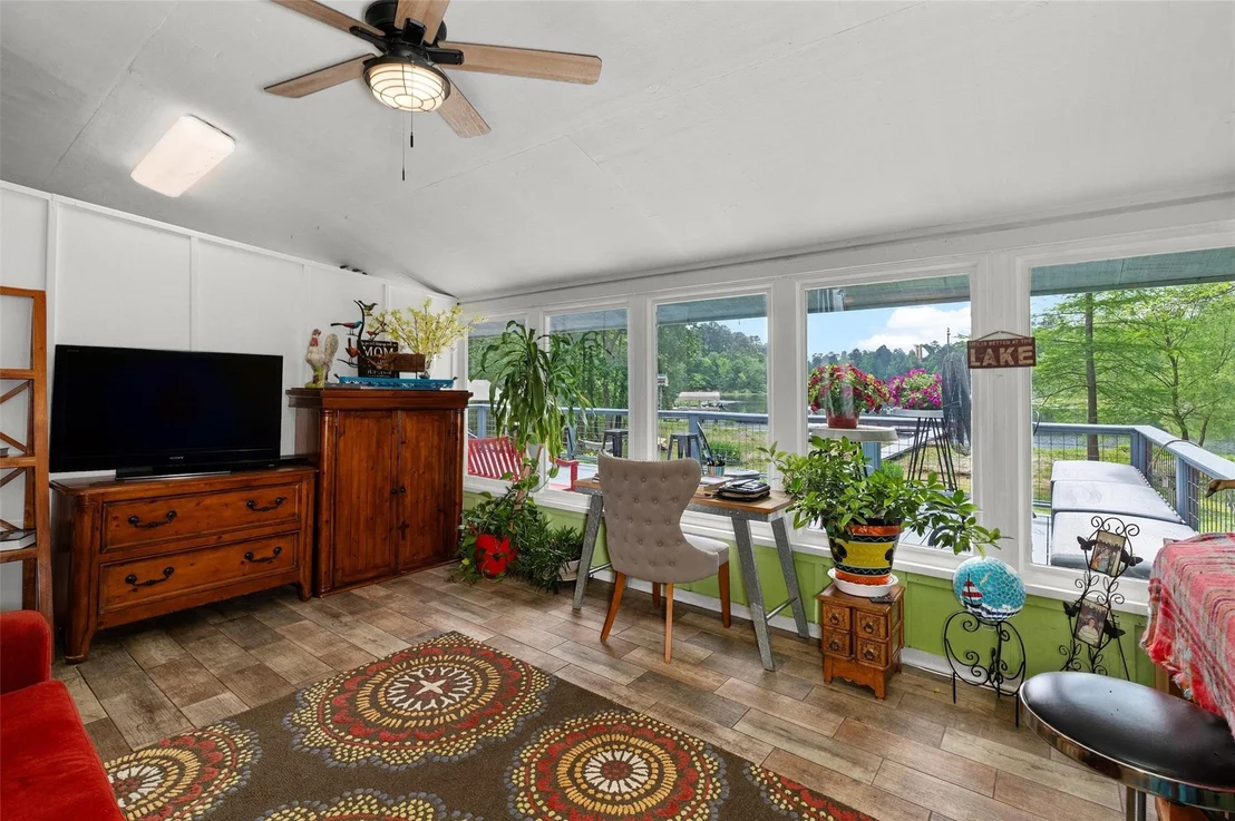 Photo of 1069 County Road 1596