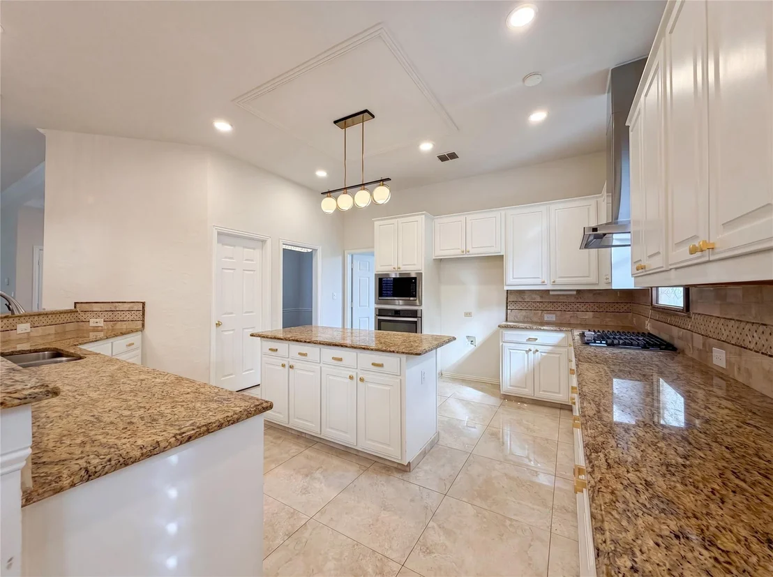Photo of 1429 Greenbriar Drive