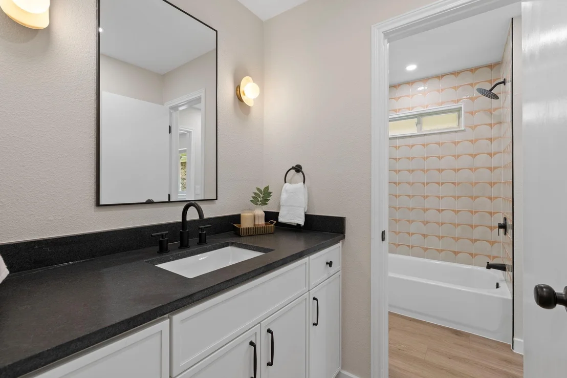 Photo of 2202 Silver Holly Lane