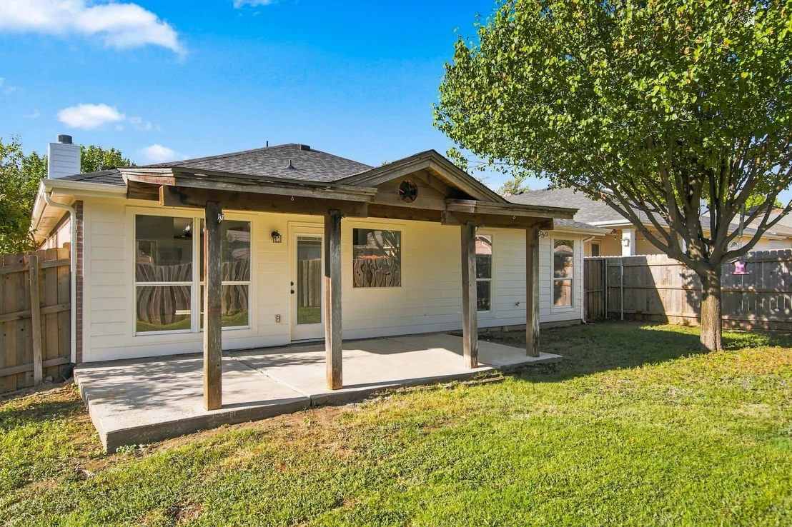 Photo of 704 Sequoia Drive