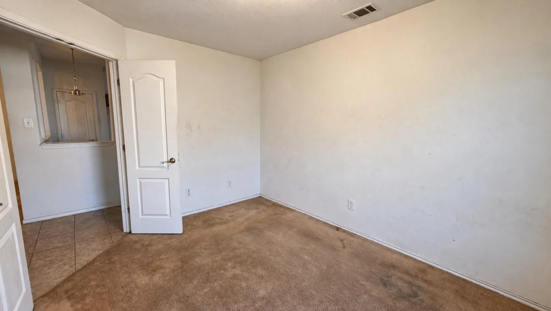 Photo of 613 Redwing Drive
