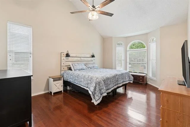 Photo of 918 E Grubb Drive