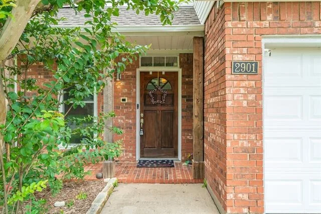 Photo of 2901 Stonepointe Drive