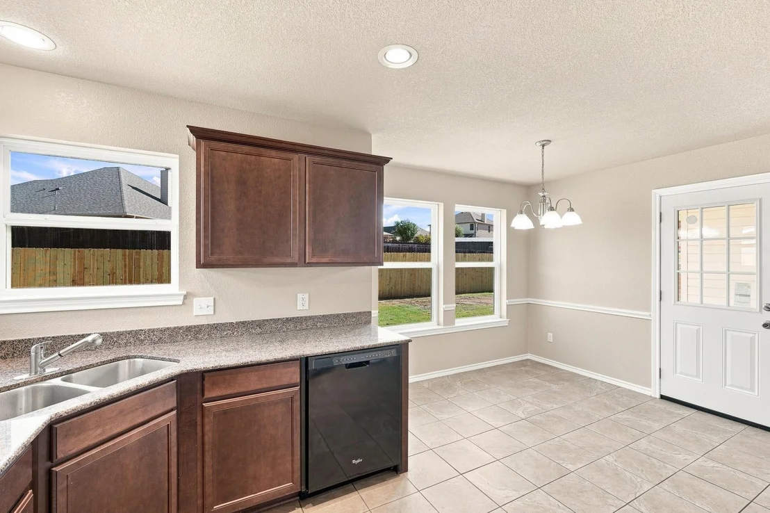 Photo of 1720 Lakeway Drive