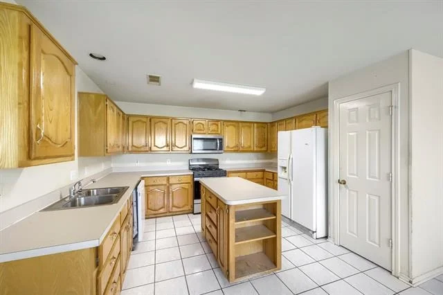Photo of 16018 University Drive