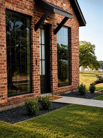 Photo of 2032 Pinetree Post