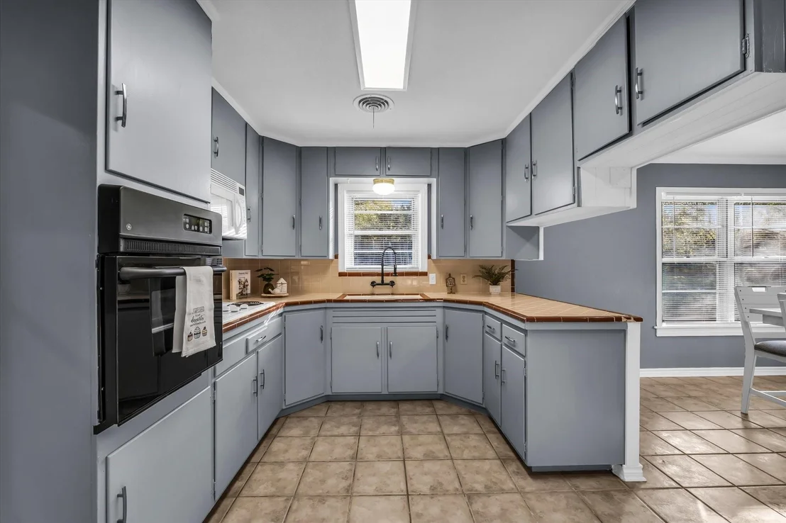 Photo of 605 Catalina Drive