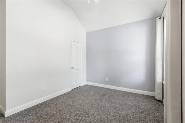 Photo of 15513 Bryant Park Avenue
