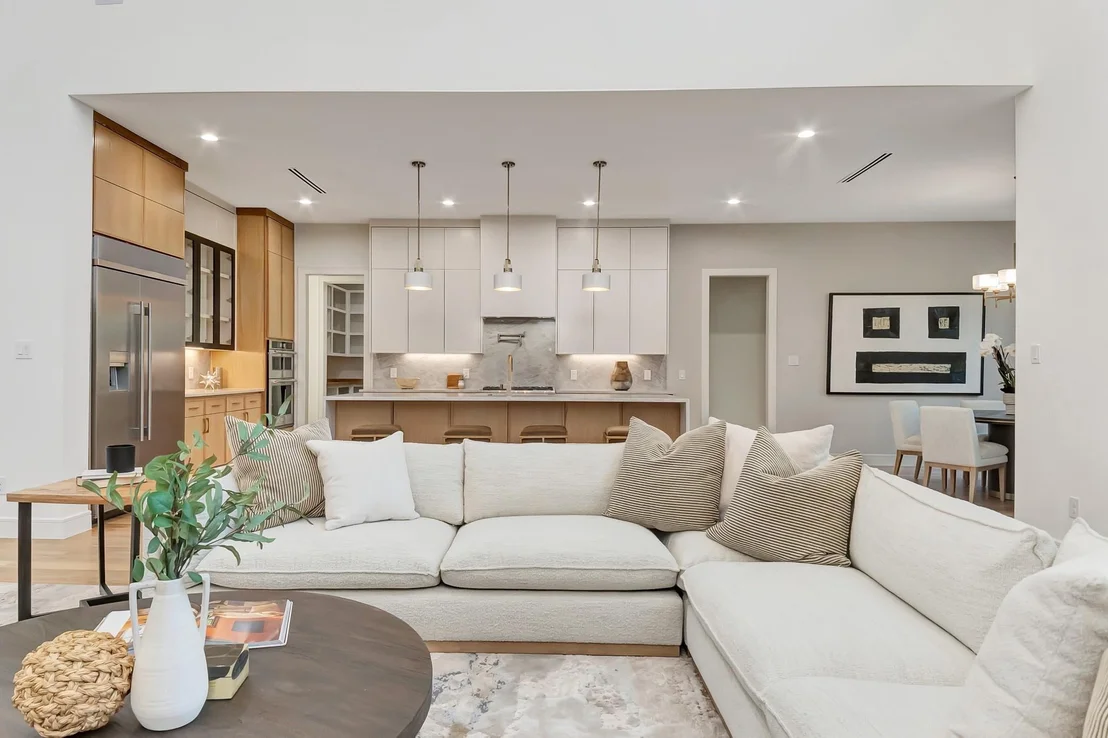 Photo of 3667 Ingleside Drive