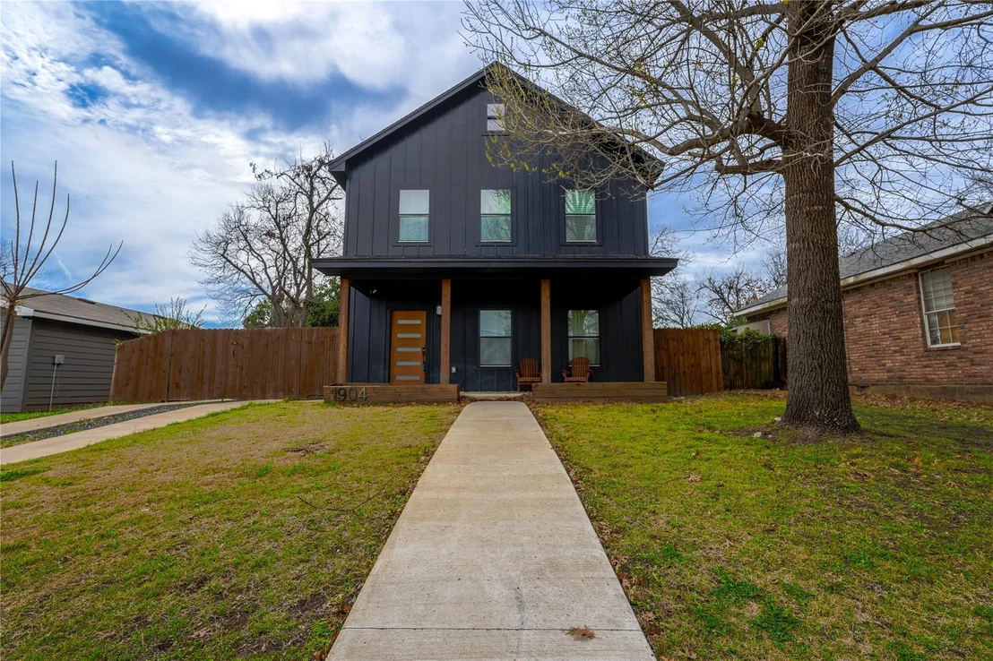 Photo of 1904 N 17th
