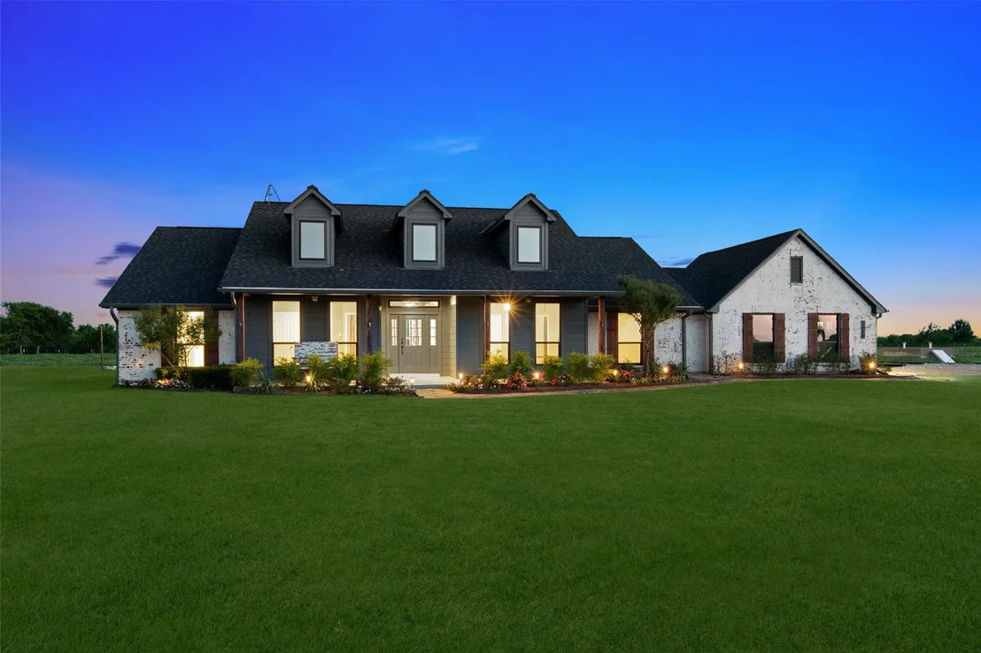 Photo of 1019 Vaughan Lane