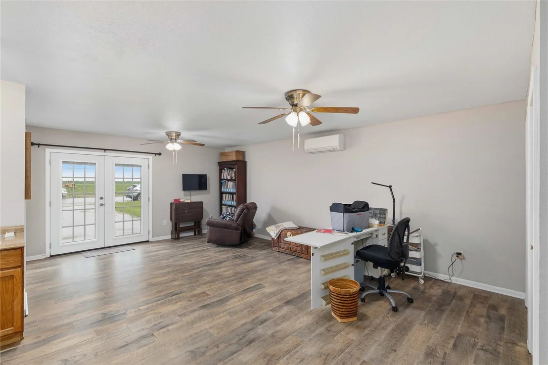 Photo of 205 longhorn dr