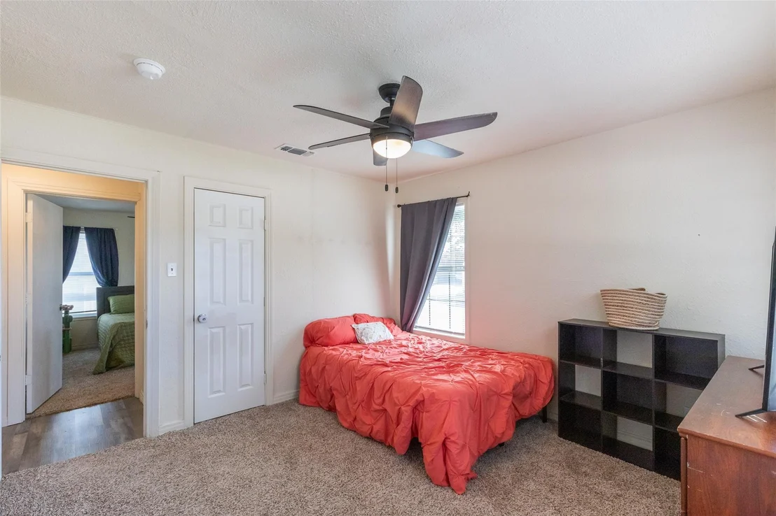 Photo of 2302 N 18th Street