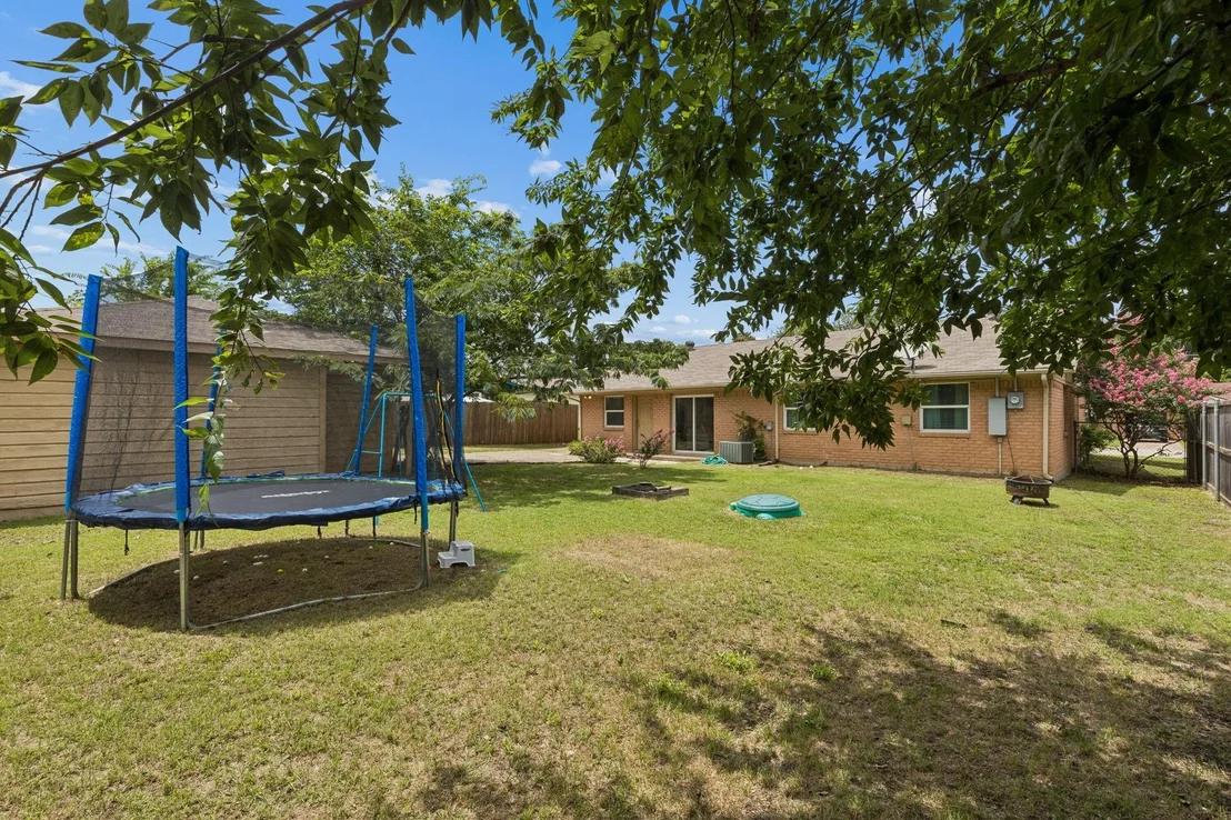 Photo of 1239 Evergreen Drive